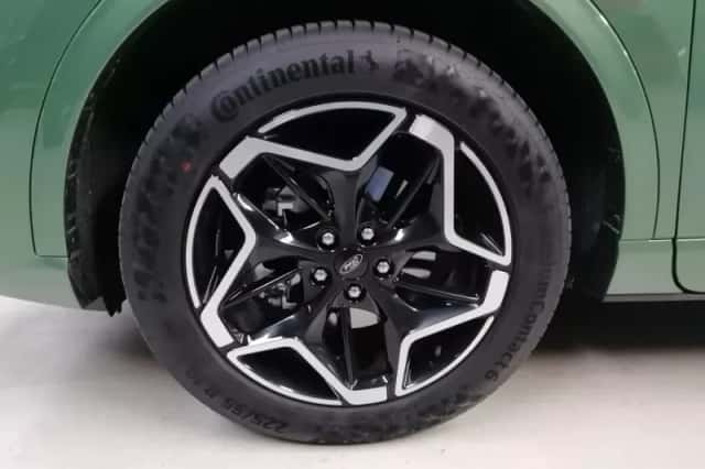 Ford Kuga (2026) thumbnail 2