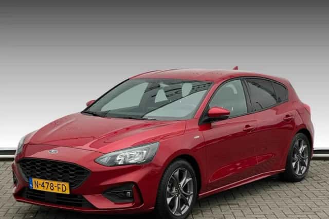 Ford Focus (2021) thumbnail 1