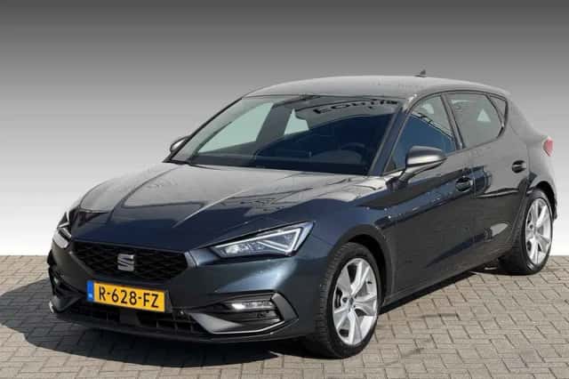 SEAT Leon (2022) thumbnail 1