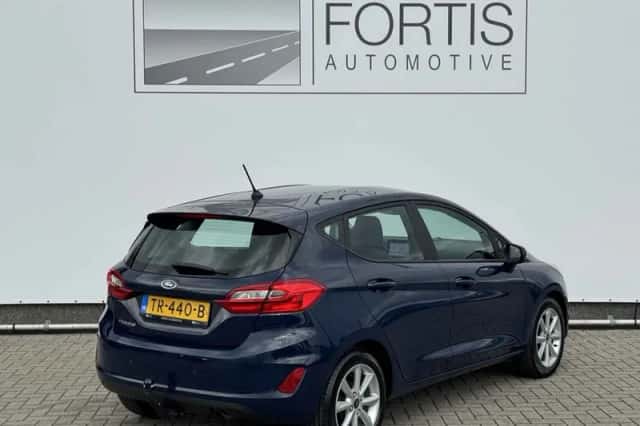 Ford Fiesta (2018) thumbnail 2