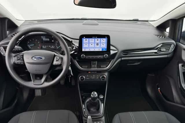 Ford Fiesta (2018) thumbnail 3