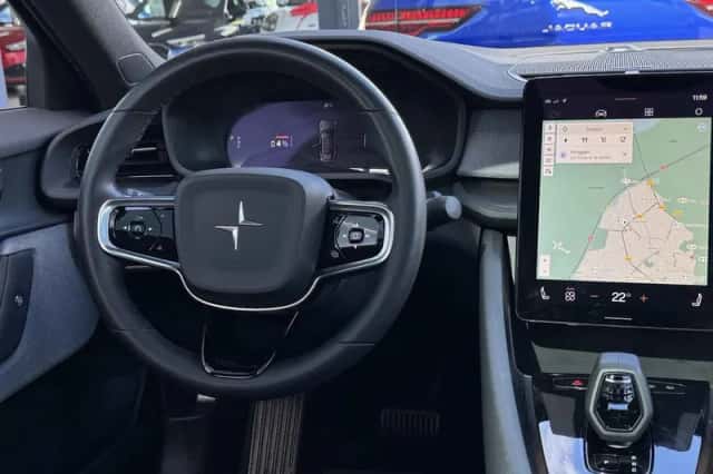 Polestar 2 (2021) thumbnail 3
