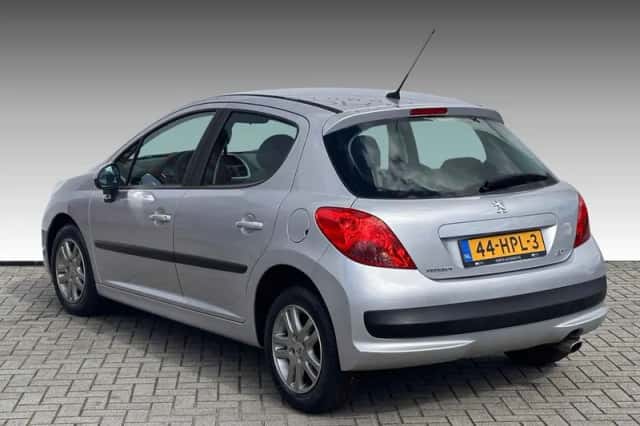 Peugeot 207 (2008) thumbnail 2
