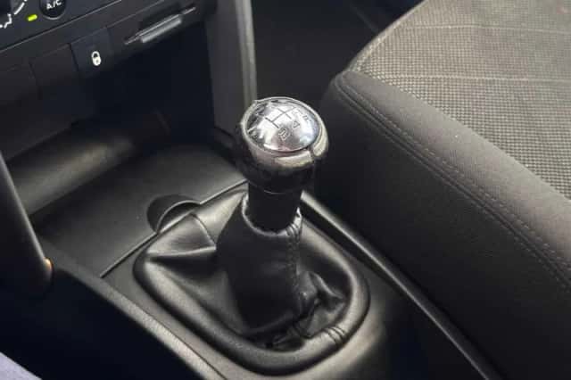 Peugeot 207 (2008) thumbnail 5