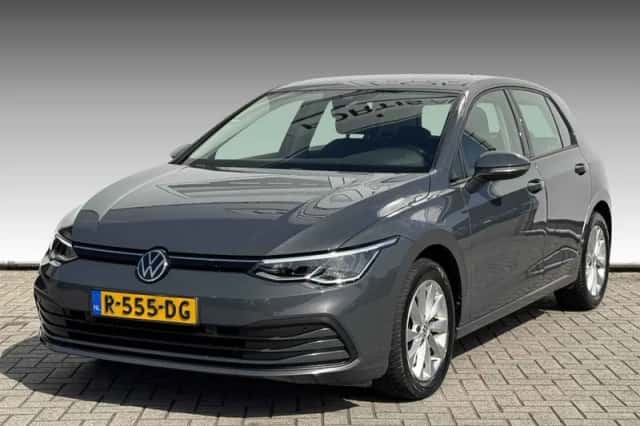 Volkswagen Golf (2021) thumbnail 1