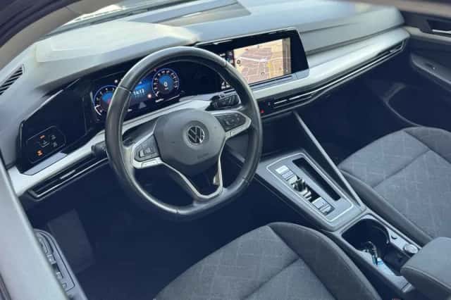 Volkswagen Golf (2021) thumbnail 5