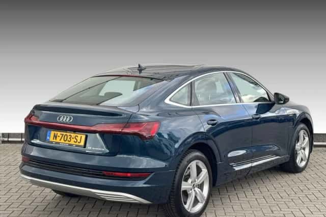 Audi e-tron Sportback (2021) thumbnail 2