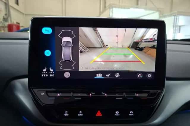 Volkswagen ID.4 (2020) thumbnail 5