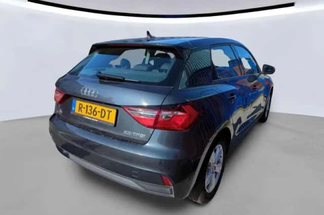 Audi A1 (2022) thumbnail 2