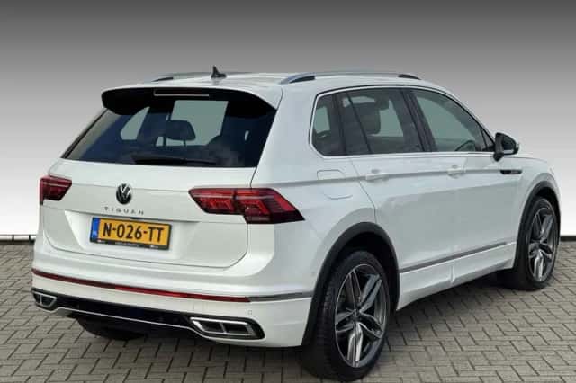 Volkswagen Tiguan (2022) thumbnail 2