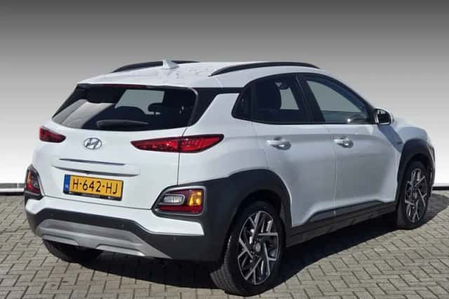 Hyundai Kona (2020) thumbnail 2
