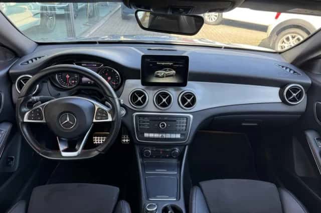 Mercedes-Benz CLA-Klasse (2017) thumbnail 4