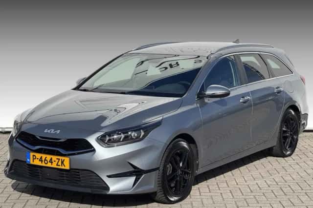 Kia Ceed (2022) thumbnail 1
