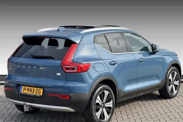 Volvo XC40 (2022) thumbnail 2