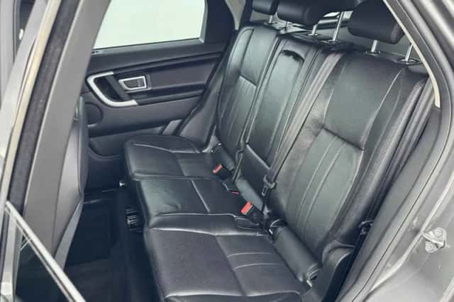 Land Rover Discovery Sport (2018) thumbnail 6