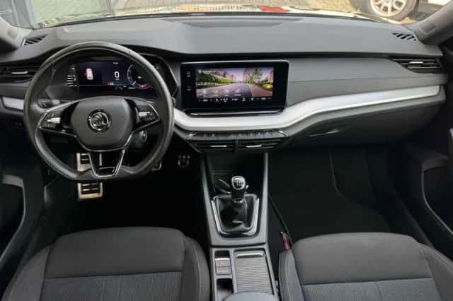 Škoda Octavia (2021) thumbnail 4