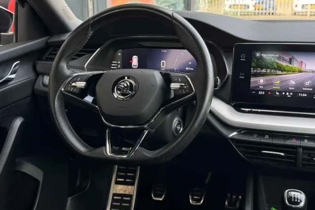Škoda Octavia (2021) thumbnail 5