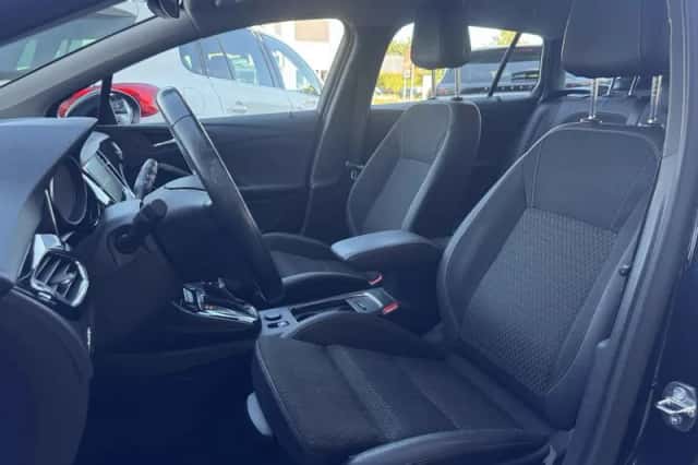 Opel Astra (2018) thumbnail 4