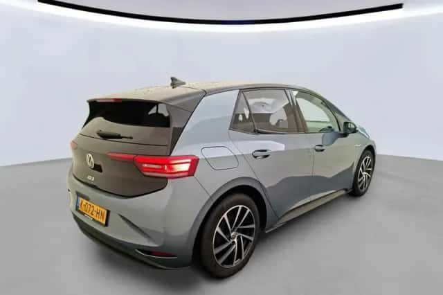 Volkswagen ID.3 (2020) thumbnail 2