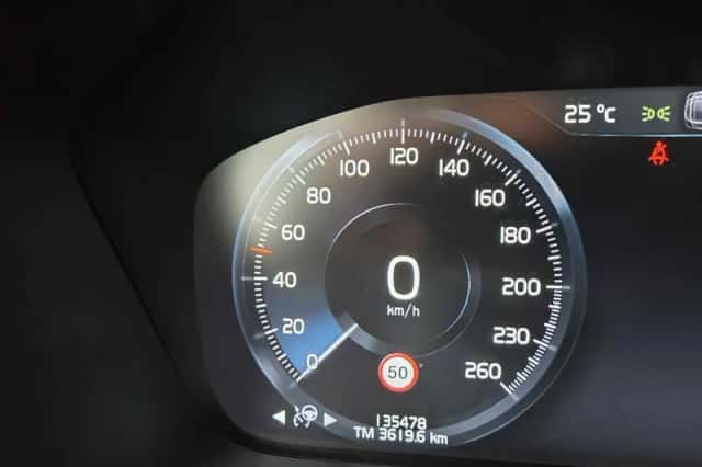 Volvo V60 (2020) thumbnail 4