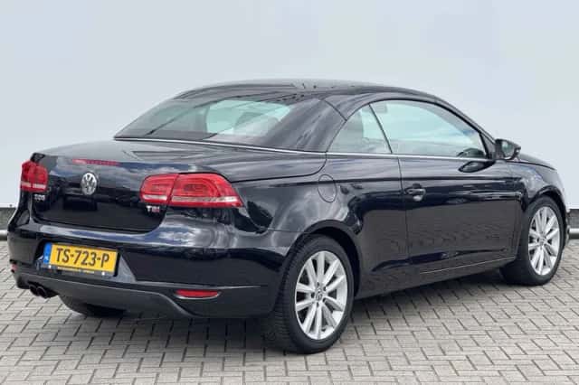 Volkswagen Eos (2014) thumbnail 3