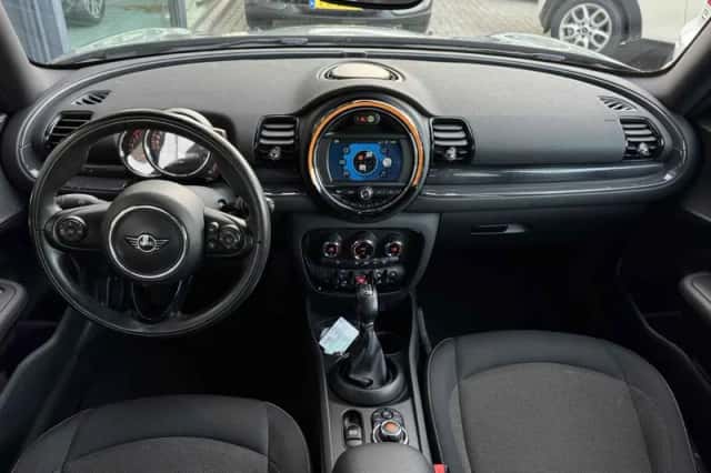 MINI Clubman (2018) thumbnail 4