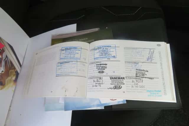 Kia Picanto (2011) thumbnail 6