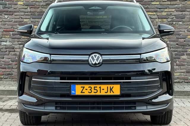 Volkswagen Tiguan (2024) thumbnail 6