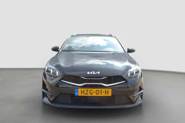 Kia Ceed (2025) thumbnail 4