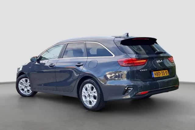 Kia Ceed (2025) thumbnail 3