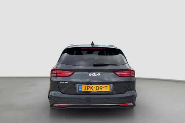Kia Ceed (2025) thumbnail 5