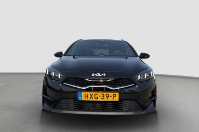 Kia Ceed (2025) thumbnail 4