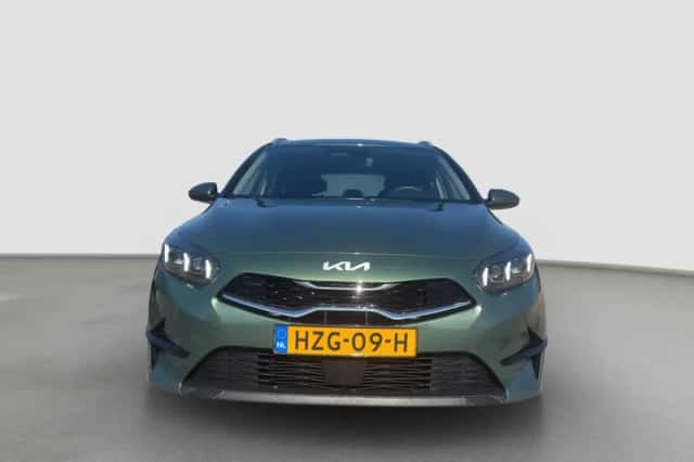 Kia Ceed (2025) thumbnail 4