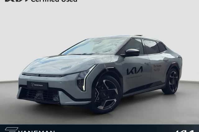 Kia EV4 (2025) thumbnail 1