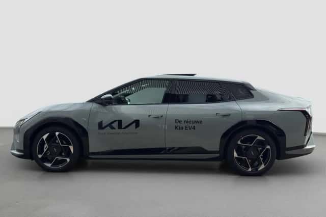 Kia EV4 (2025) thumbnail 3