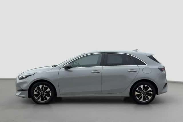Kia Ceed (2025) thumbnail 3