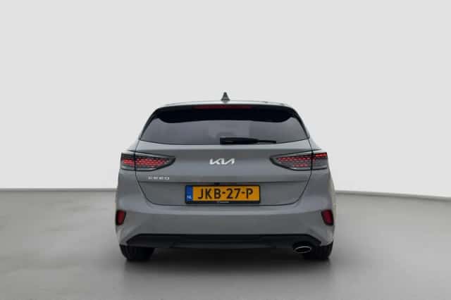 Kia Ceed (2025) thumbnail 5