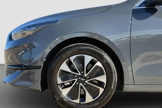 Kia Ceed (2025) thumbnail 6