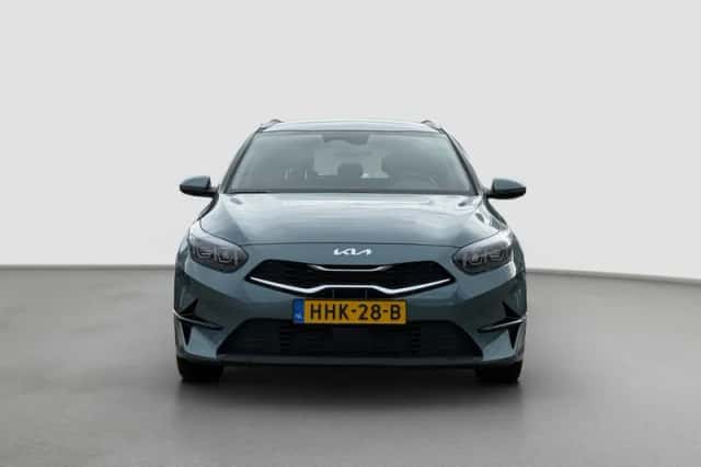 Kia Ceed (2025) thumbnail 5