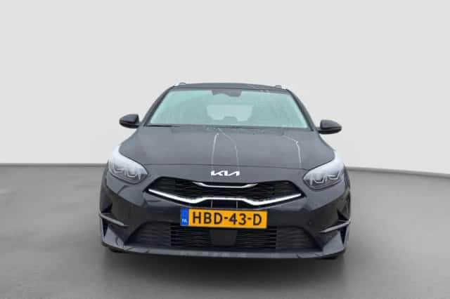 Kia Ceed (2025) thumbnail 4
