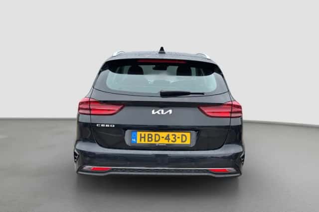 Kia Ceed (2025) thumbnail 5