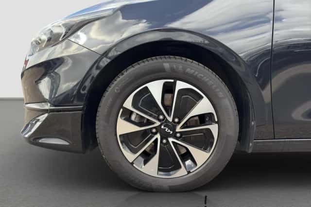 Kia Ceed (2025) thumbnail 6