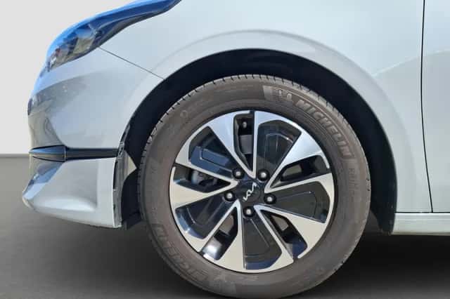 Kia Ceed (2025) thumbnail 6