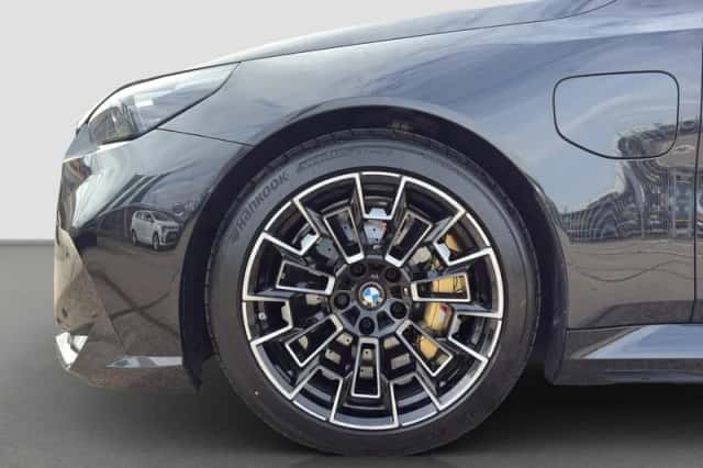 BMW 5-Serie (2024) thumbnail 6