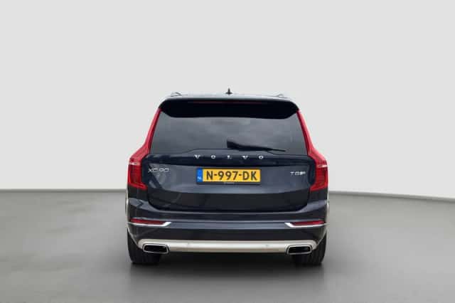 Volvo XC90 (2017) thumbnail 6