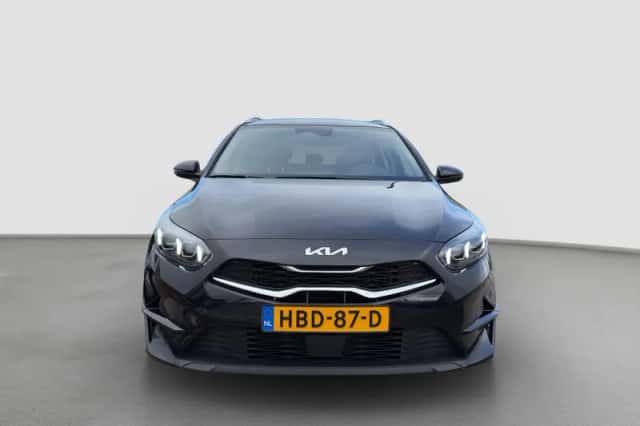 Kia Ceed (2025) thumbnail 4