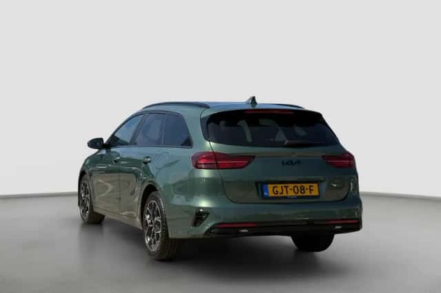Kia Ceed (2024) thumbnail 3