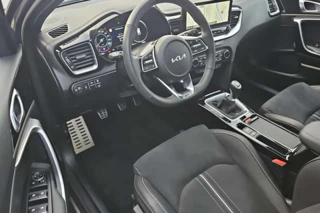 Kia Ceed (2025) thumbnail 4