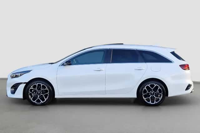 Kia Ceed (2025) thumbnail 2