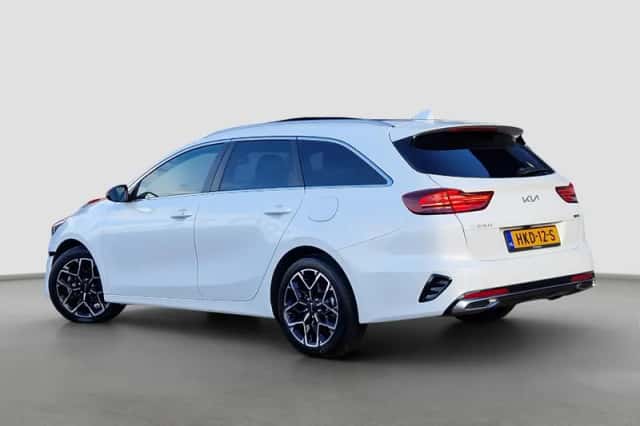 Kia Ceed (2025) thumbnail 3